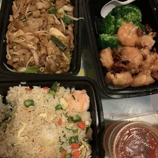Beef Chow fun, Shrimp and Pineapple Fried Rice (no pineapple included), Walnut Shrimp