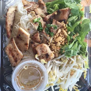 151. Charbroiled Chicken Bun ( Vermicelli )