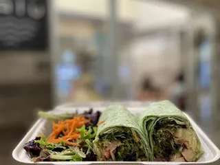 Nalu Health Bar & Cafe