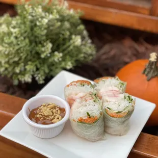 Shrimp summer rolls