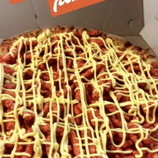 Hot chettos pizza