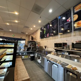 We&apos;ve got bagels, coffee,  sandwiches, smoothies, juices, and more!  Come in and try us out!
 Breakfast takeout