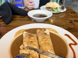 Floating Sea Aquatics