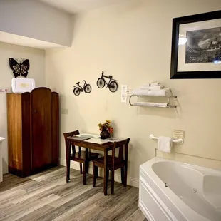 Room 205, The Retreat