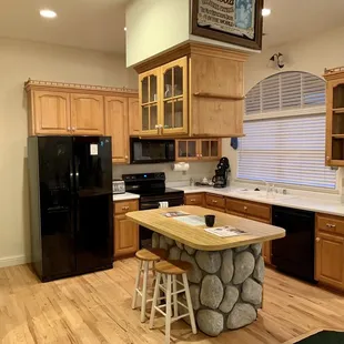 Room 207, the Bridalveil Suite ~ full kitchen