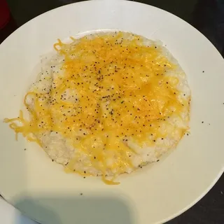 Cheddar Grits