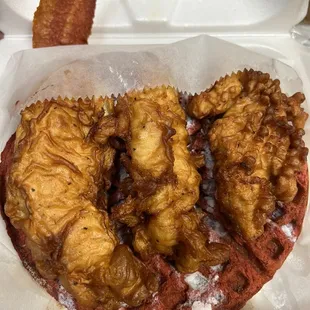 Red Velvet Nashville Kickin' Chicken &amp; Waffles Combo