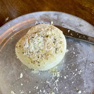 Garlic knot