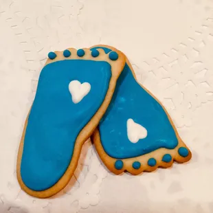 Baby feet decorated sugar cookies.