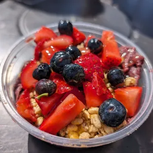 Berry Good acai bowl (mini