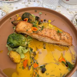 Salmon Plate