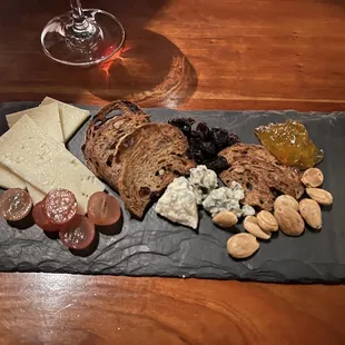 Artisan Cheese Plate with Accompaniments