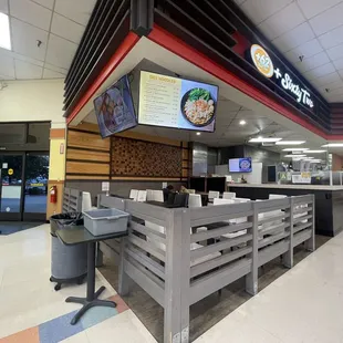 1/2024 IT'S A HIT FOR ME! Inside an Asian market