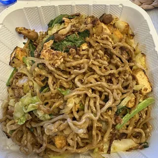 31. Tofu and Mushroom Fried Noodle
