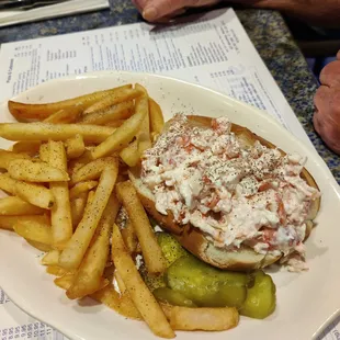 Lobster roll (was bigger than it looks in the photo)