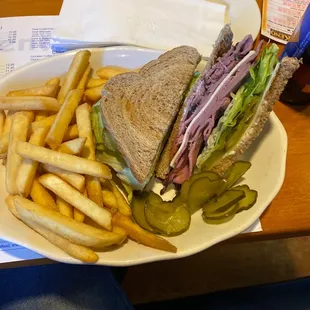 Roast beef sandwich