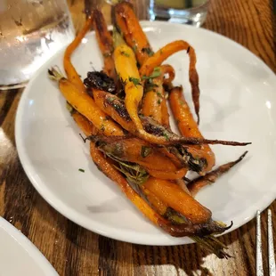 Roasted baby carrots