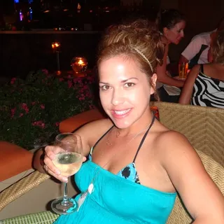 Amber T.