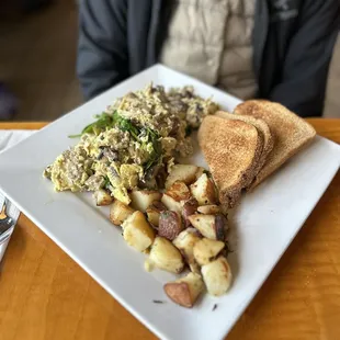 Mushroom Scramble with Sausage