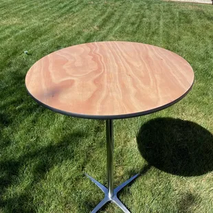 Cocktail table