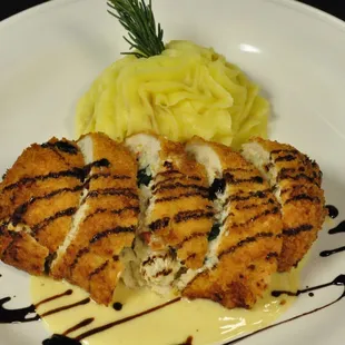 Chicken Roulade w mash potato