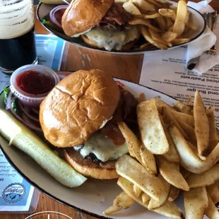 6th Alley Burger