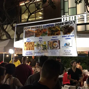 Da Ultimate Grindz tent...I like these guys! Aloha :)