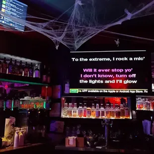 7 Bamboo Lounge