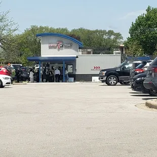 a parking lot full of cars