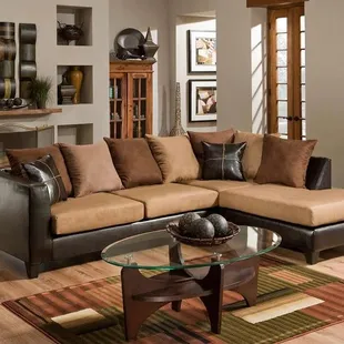 Lining Room Furniture Sets in Omaha, NE