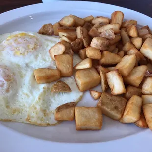 Eggs and homemade potatoes