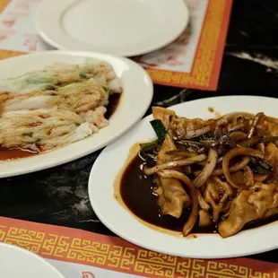 Shrimp rice noodle and chilli oil dumplings