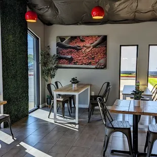 a view of the outside of the restaurant