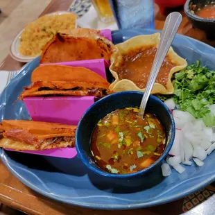 Queza birria plate