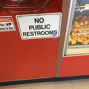 a no public restroom sign