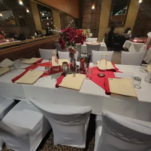 sushi and sashimi, interior