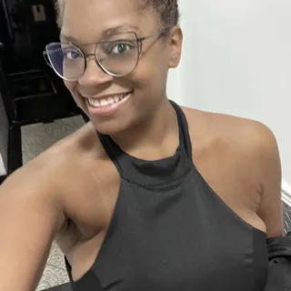 Darnisha E.