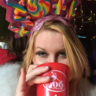 they got big girl cups!