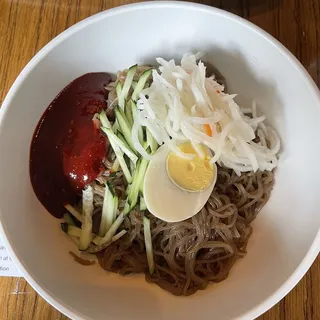 Cold Buck Noodle Soup (mul naeng myun)