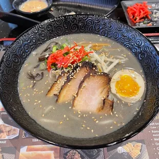 Tonkotsu black