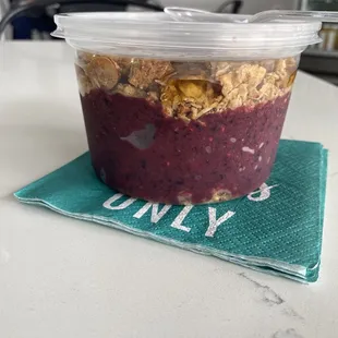 açai bowl blend: blueberry and raspberry base: coconut milk toppings: granola, extra granola, and honey