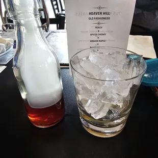 Smoked Maple old fashioned kit, this is cool and good.