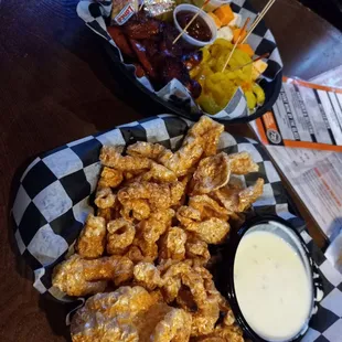 chicken wings and fried chicken, food
