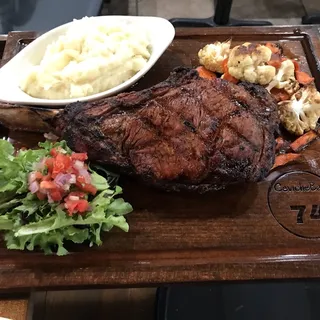 Tomahawk Steak
