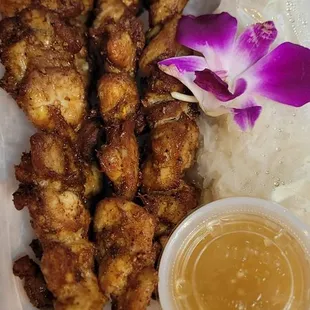 food, chicken wings and fried chicken