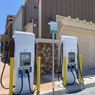 EV chargers - Gateway fast chargers