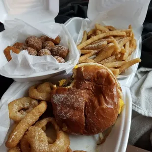 Cheeseburger, O-rings, Breaded mushrooms, and FF! FABULOUS!