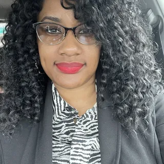 Tacarra Really Sells B.