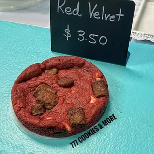 Red Velvet Cookie. (Oct 2024)