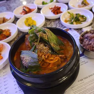 Spicy Pork Neck Bone Soup